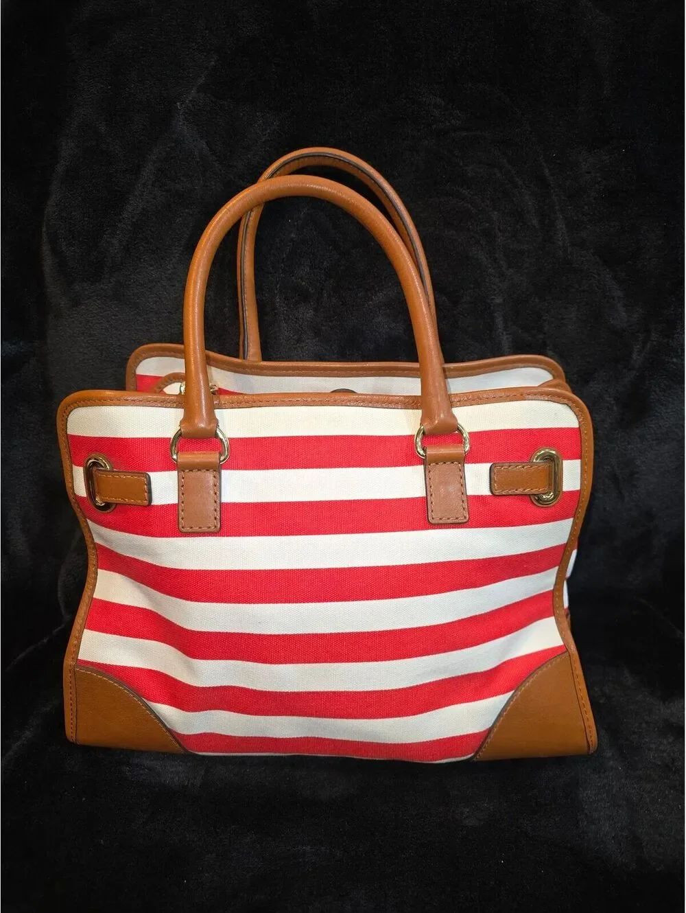 Michael Kors **pre loved
